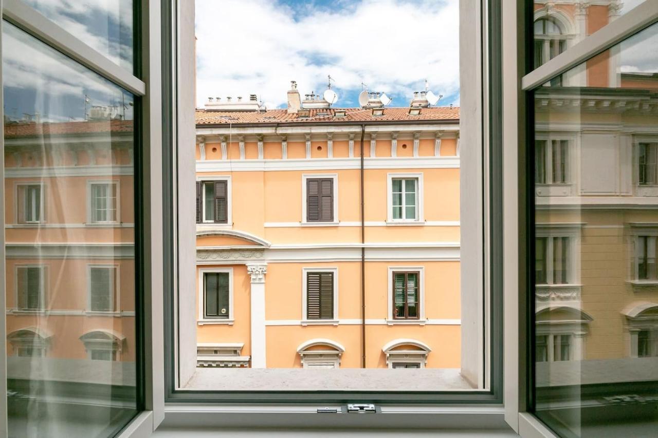 ~ Cozy Apartment ~ City Center Train Station Trieste Extérieur photo